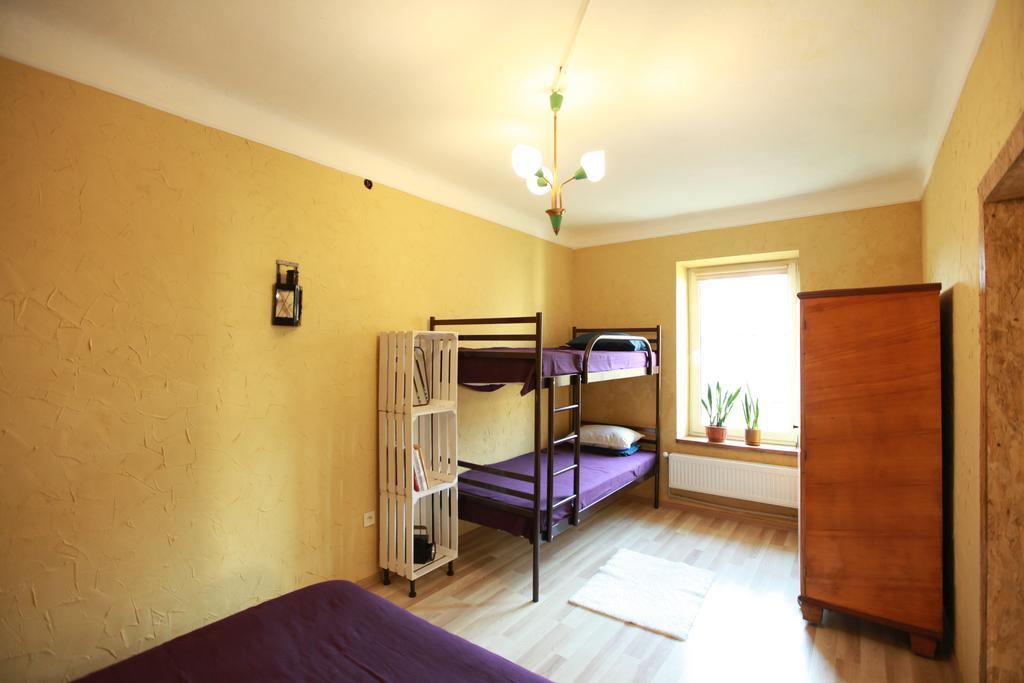 Apartment On Zaliznychna Lviv Room photo