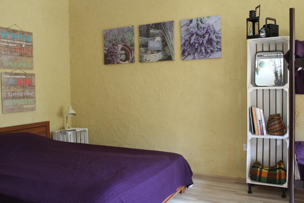 Apartment On Zaliznychna Lviv Exterior photo